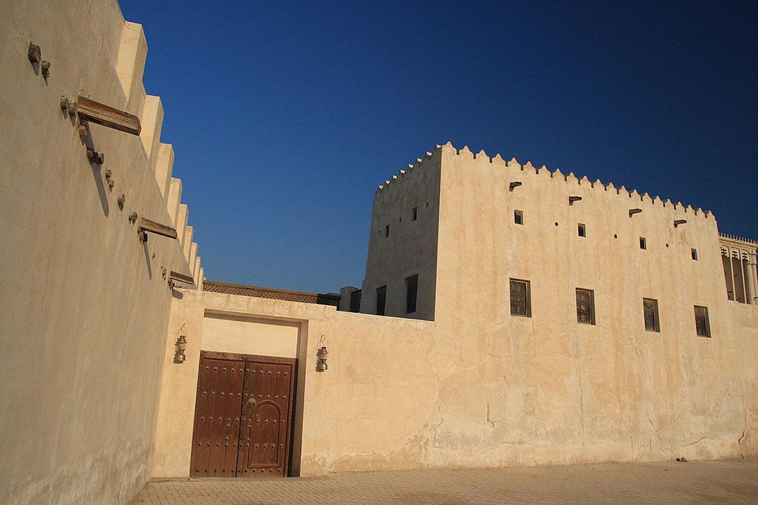 Фото форта эмирата