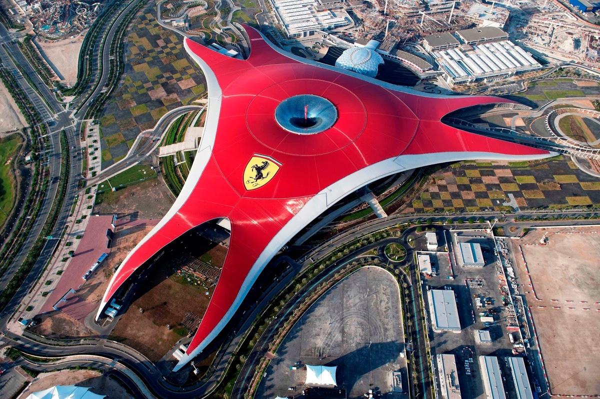 Фото Ferrari World