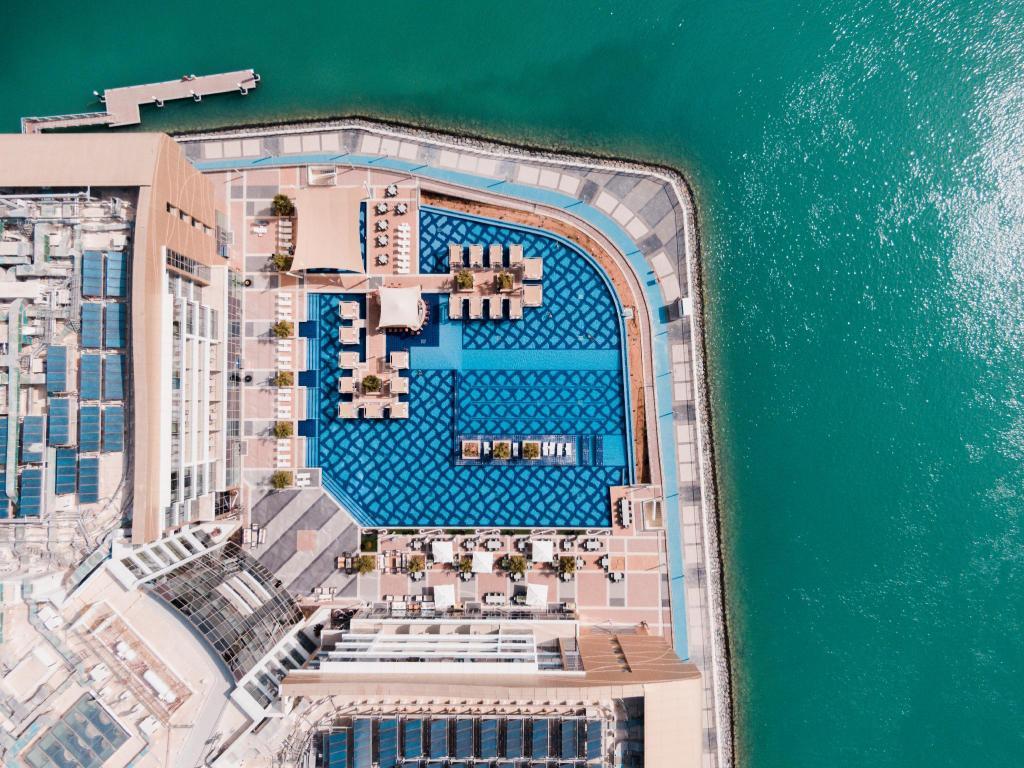 Роскошный отель в Абу-Даби, Royal M Hotel & Resort Abu Dhabi