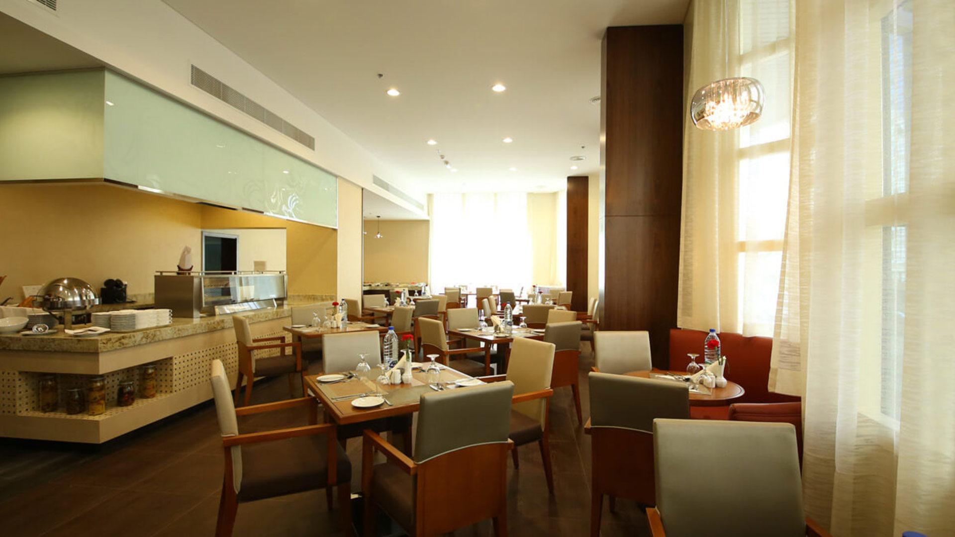 Питание в отеле Lavender Hotel Sharjah 4*