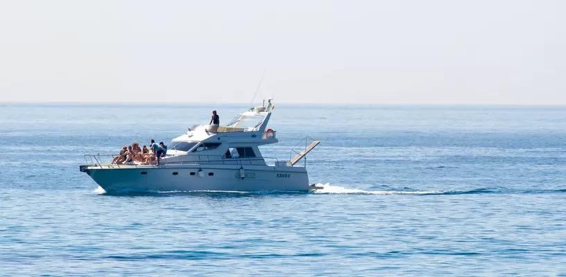 В Дубае выплатят компенсацию дайверу от наезда яхты