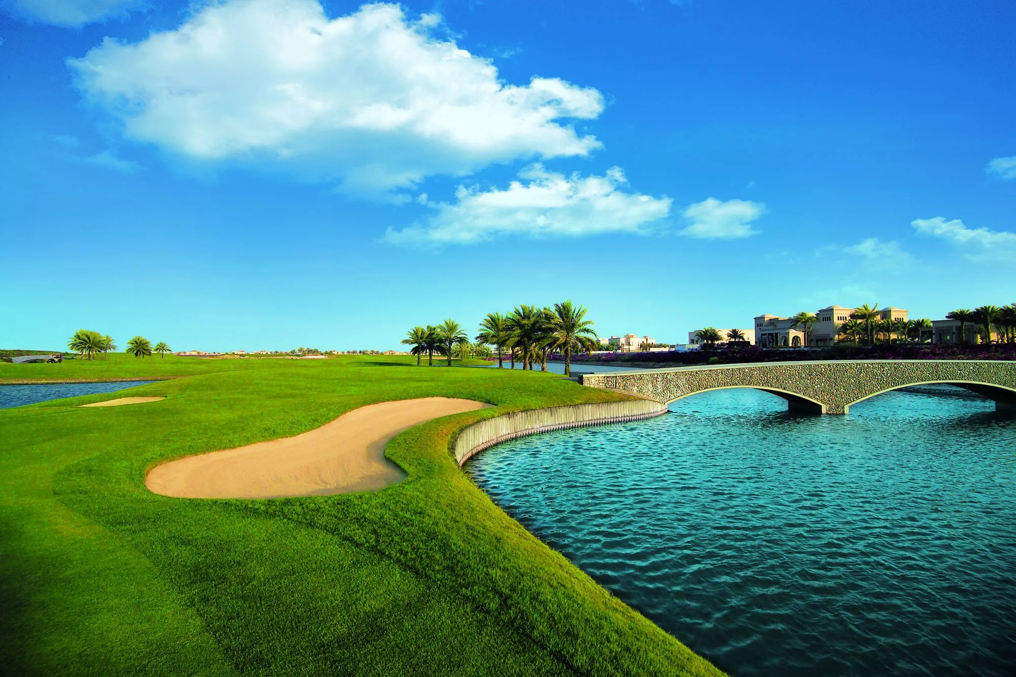 Arabian Ranches Golf Club - одно из лучших гольф-полей в Дубае, ОАЭ.