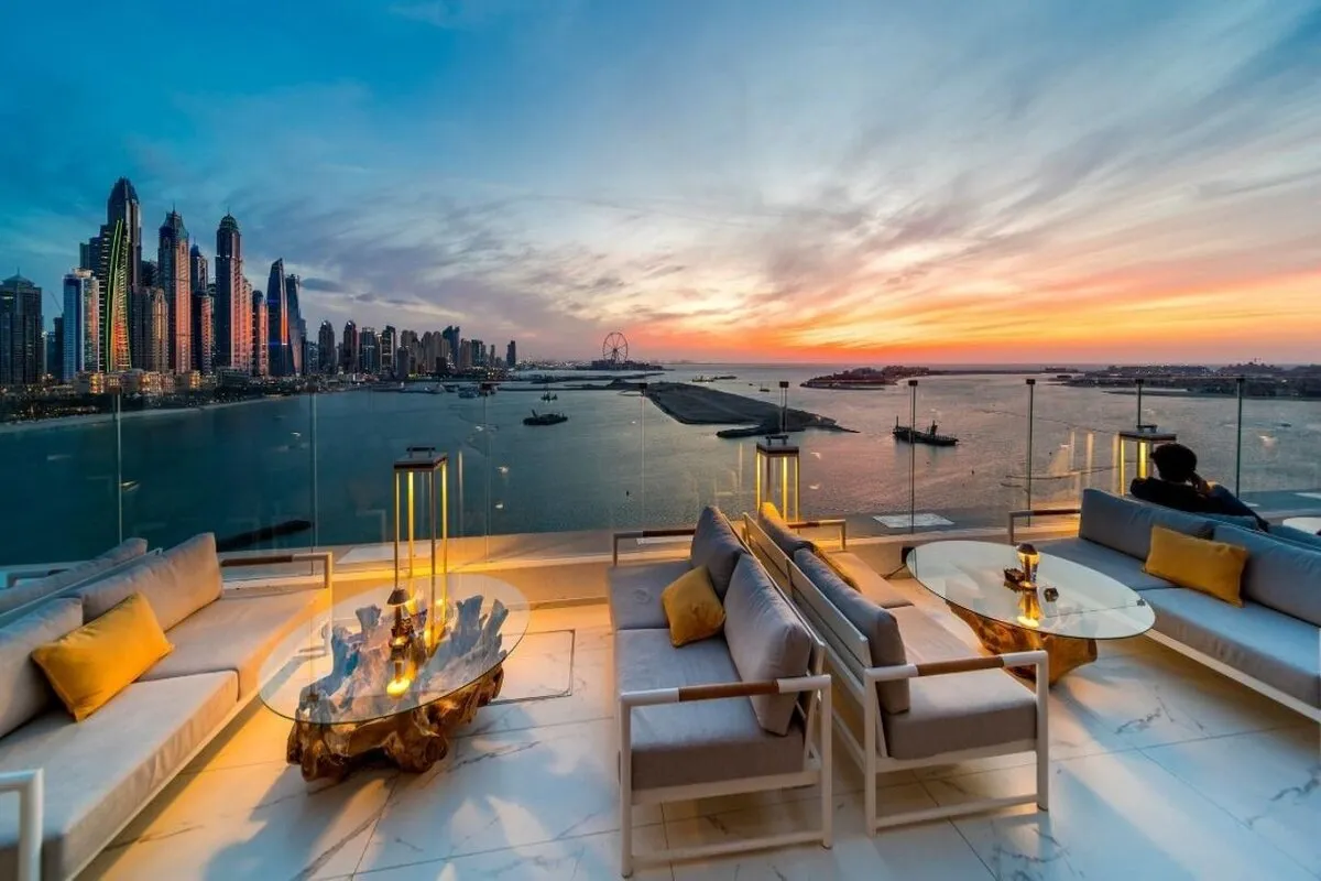 Cielo Sky Lounge - идеальное место для романтического вечера в Дубае.