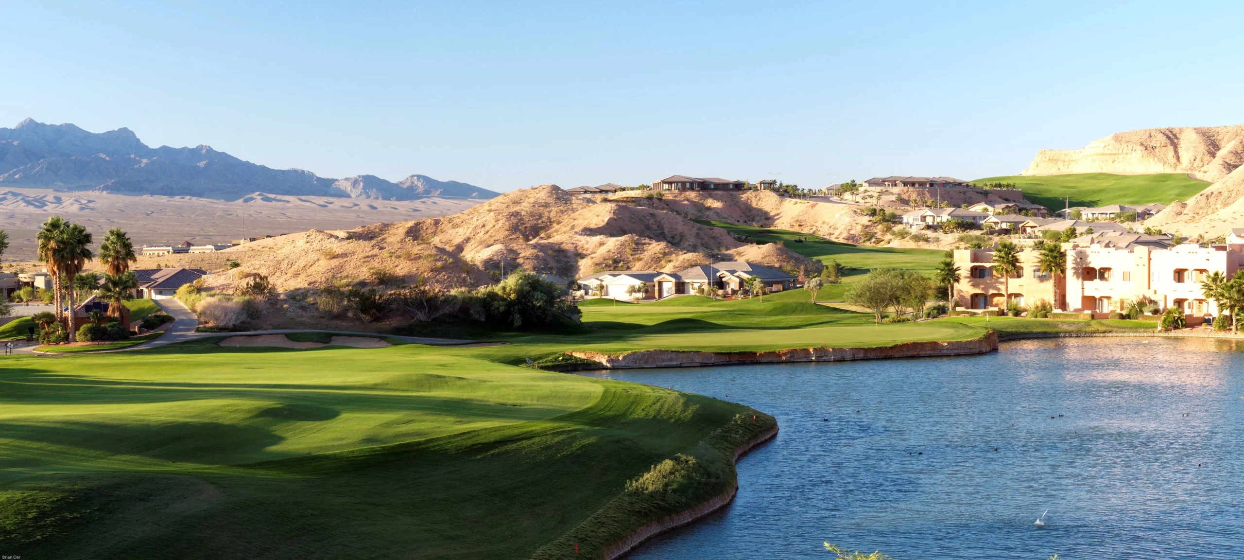 Al Qudra Golf Club - прекрасное место для игры в гольф в Дубае, ОАЭ.