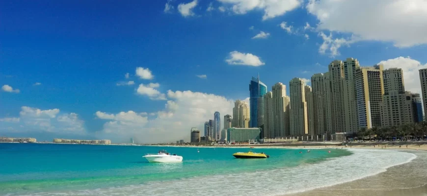 ТОП-10 лучших пляжей Дубая: где искать прохладу